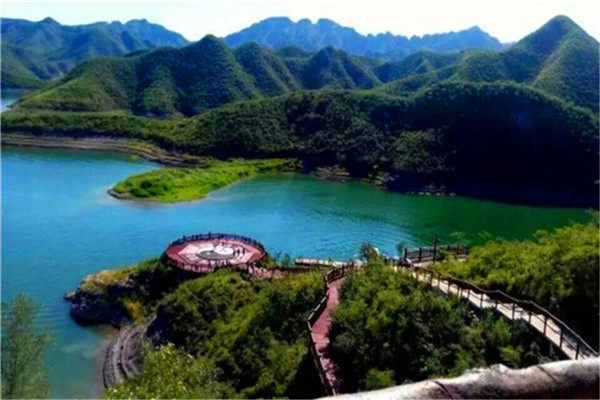 【周末】易水湖 太行水镇【大美易水湖·太行水镇游艇冲浪】一日游